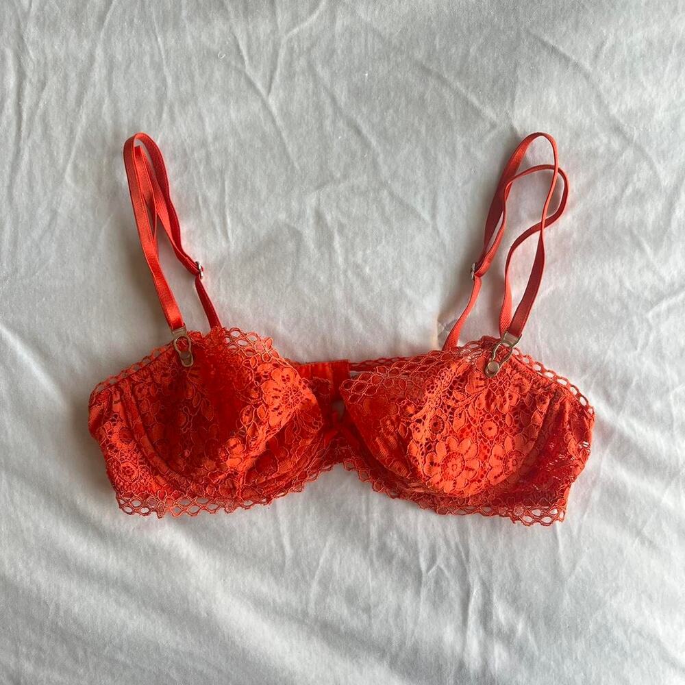 “Very Sexy” by Victoria’s Secret Bright Red/Orange Balconette Bralette Size 36B